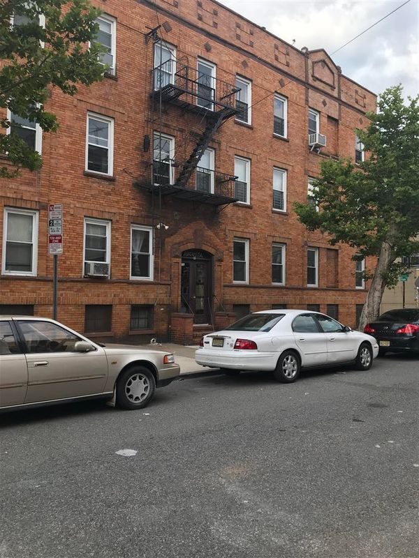 property at 18 Vroom St