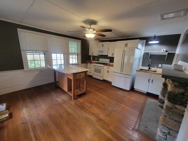 4820 White Mountain Hwy in Sanbornville, NH - Building Photo - Building Photo