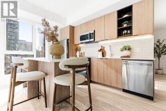 391 Slater St. in Ottawa, ON - Building Photo - Building Photo