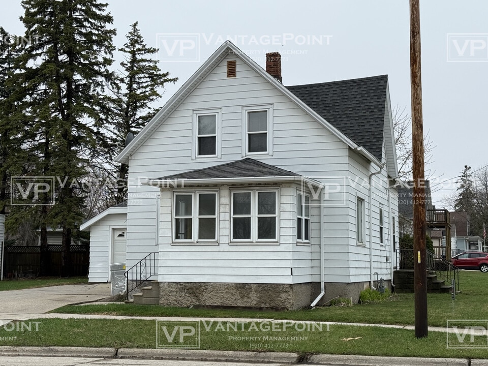 700 S Baird St in Green Bay, WI - Building Photo