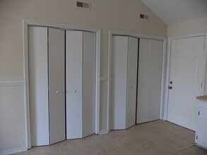 22 Cherry Acres Dr in Hampton, VA - Building Photo - Building Photo
