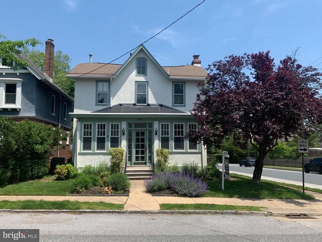 property at 2401 W 18th St