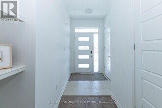 3094 Sideline 16 in Pickering, ON - Building Photo - Building Photo