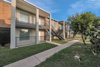 1901 N 2nd St in McAllen, TX - Building Photo - Building Photo