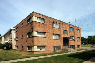 2110 Williamsburg Dr Apartments