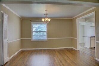 2242 S Florence Pl in Tulsa, OK - Foto de edificio - Building Photo
