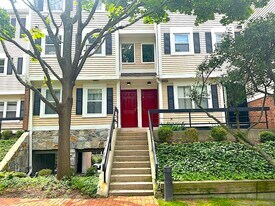 35 Highland Rd in Stamford, CT - Building Photo