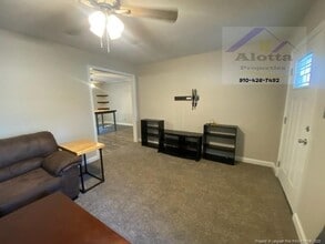 5408 S Sumac Cir in Fayetteville, NC - Foto de edificio - Building Photo