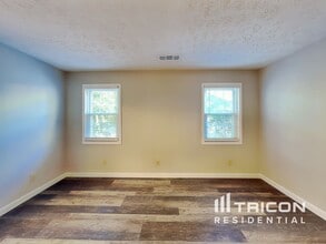 3319 Country Creek Dr NW in Kennesaw, GA - Building Photo - Building Photo