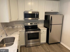 2013 Cooper Point Ct in Odenton, MD - Building Photo - Building Photo