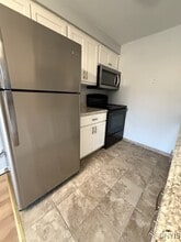 328 Village Blvd N in Baldwinsville, NY - Building Photo - Building Photo