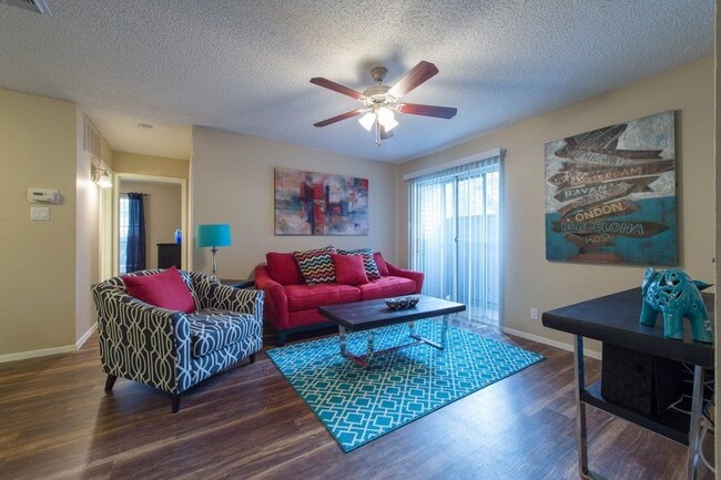 6808 S I-35 Frontage Rd