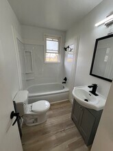 1742 Confederation Line in Sarnia, ON - Building Photo - Building Photo