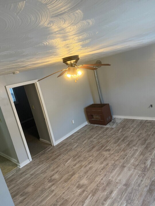 99 Tremont St, Unit 9 in Fall River, MA - Foto de edificio