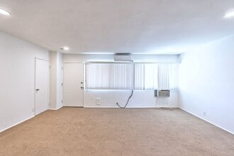 1801 Fair Oaks Ave in South Pasadena, CA - Foto de edificio - Building Photo