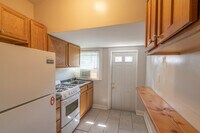 13 N Bradford St photo'