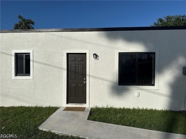 property at 4523 Palm Beach Blvd