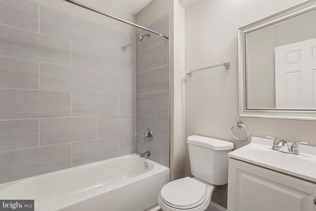 1707 Poplar Grove St photo'