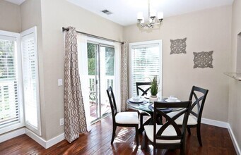 277 Hidden Creek Ct in Martinez, CA - Building Photo - Building Photo