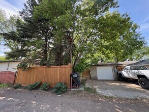 10409 83 St NW in Edmonton, AB - Building Photo - Building Photo