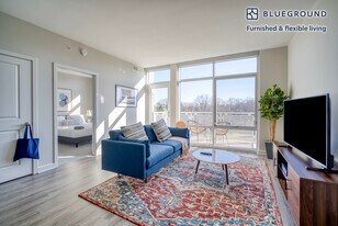 7480 Birdwood Ave in Tysons, VA - Building Photo