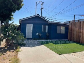 792 Termino Ave in Long Beach, CA - Building Photo - Building Photo