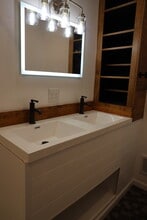 4 W Avon Rd in Brookhaven, PA - Building Photo - Building Photo