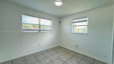 2900 NW 5th St in Fort Lauderdale, FL - Building Photo - Building Photo