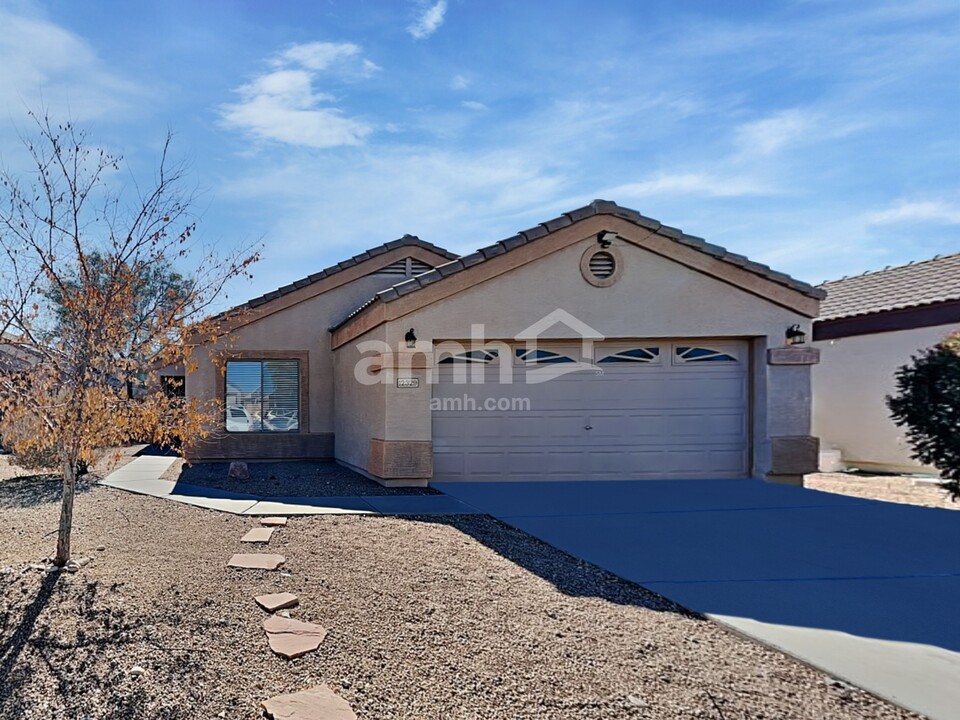 12329 W Bloomfield Rd in El Mirage, AZ - Building Photo