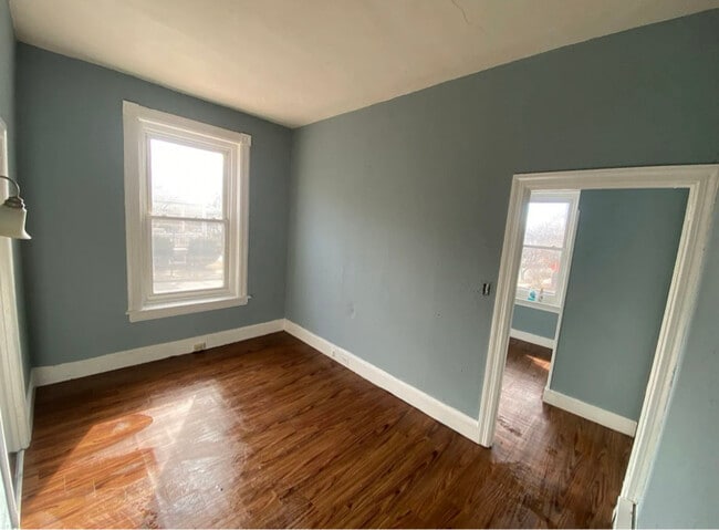 237 E Wood St in Norristown, PA - Building Photo - Building Photo