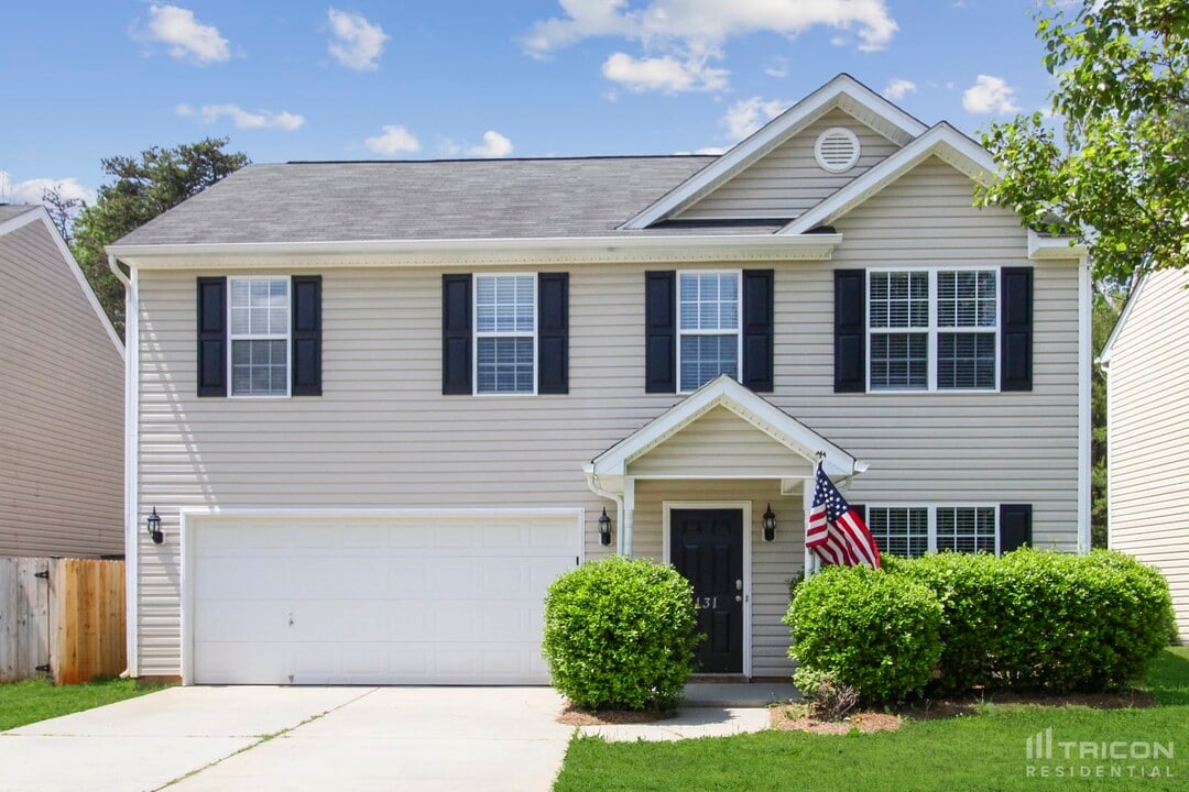 131 Drewsbury Dr in Greensboro, NC - Building Photo
