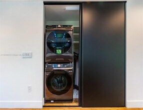 412 NW 41st St in Miami, FL - Building Photo - Building Photo