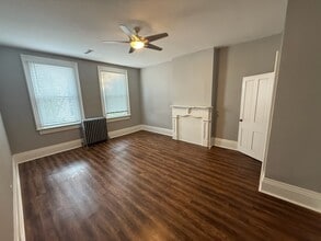 845 Isabella St, Unit Upstairs in Newport, KY - Building Photo - Building Photo