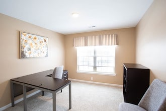 Woodside Villas in Depew, NY - Foto de edificio - Interior Photo