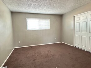 8122 N 33rd Ave in Phoenix, AZ - Building Photo - Building Photo