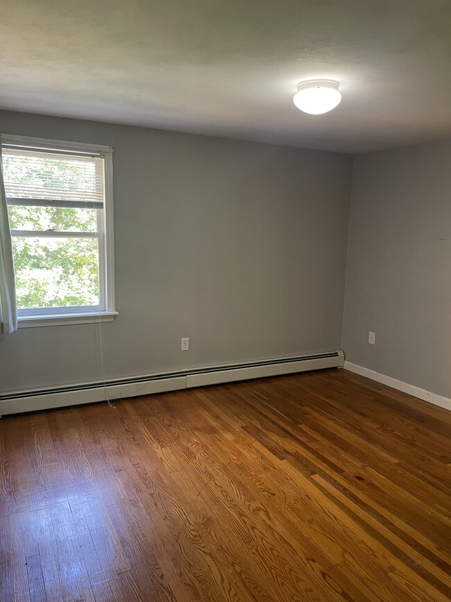 123 Central St, Unit 6 in Georgetown, MA - Building Photo - Building Photo