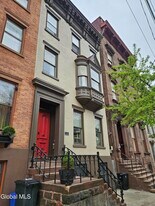 15 Ten Broeck St in Albany, NY - Building Photo