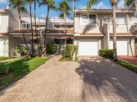 4432 NW 98th Ave in Doral, FL - Building Photo