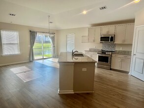 138 Whitehaven Rd in Savannah, GA - Building Photo - Building Photo
