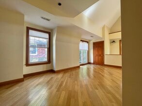237 Greenleaf St in Evanston, IL - Building Photo - Building Photo