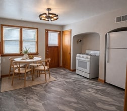 3437 N 46th St, Unit A-Upper in Milwaukee, WI - Foto de edificio - Building Photo