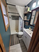 18962 Terrace Valley Dr, Unit Master Bed in Bloomington, IL - Building Photo - Building Photo