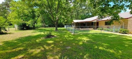 1701 VZ County Rd 1803 in Grand Saline, TX - Building Photo - Building Photo