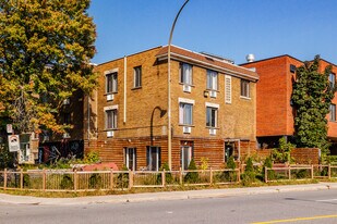 6197 Saint-Jacques Rue in Montréal, QC - Building Photo