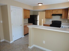 635 Cloverfield Ln in Greenwood, IN - Building Photo - Building Photo