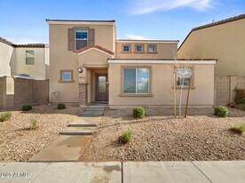 8065 W Agora Ln in Phoenix, AZ - Building Photo