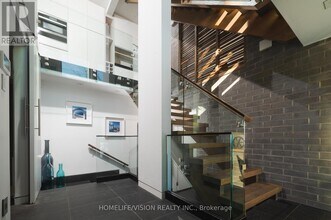 4 Astley Ave in Toronto, ON - Building Photo - Building Photo