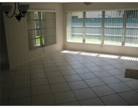 712 W Palmetto Park Rd in Boca Raton, FL - Building Photo - Building Photo