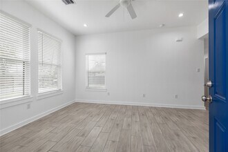 6004 Bois D Arc St in Houston, TX - Building Photo - Building Photo