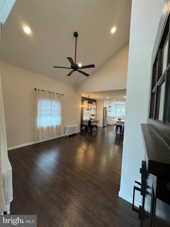 property at 122 S Haviland Ave